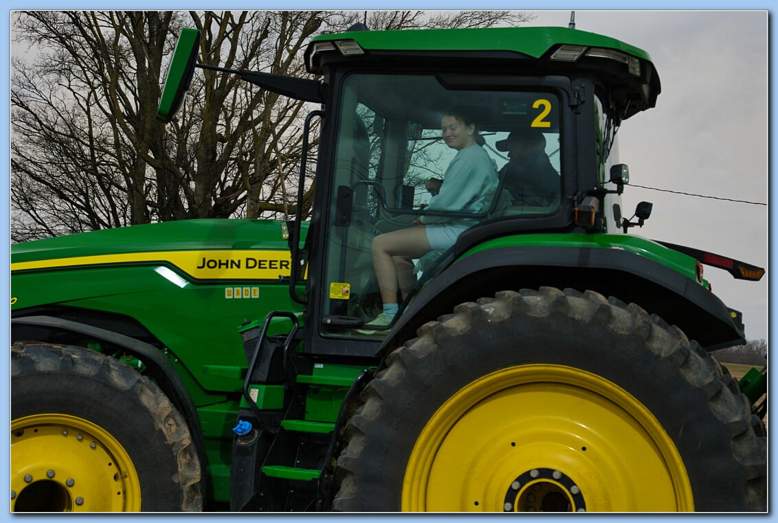 MKO Tractor-02